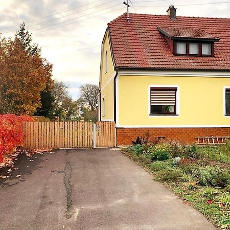 Ferienhaus Mit Garten In Thermennaehe Strebersdorf Eksteriør billede